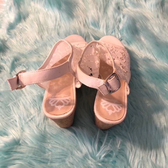 Fergalicious Wedge Heels Sandals 9 - Picture 4 of 9